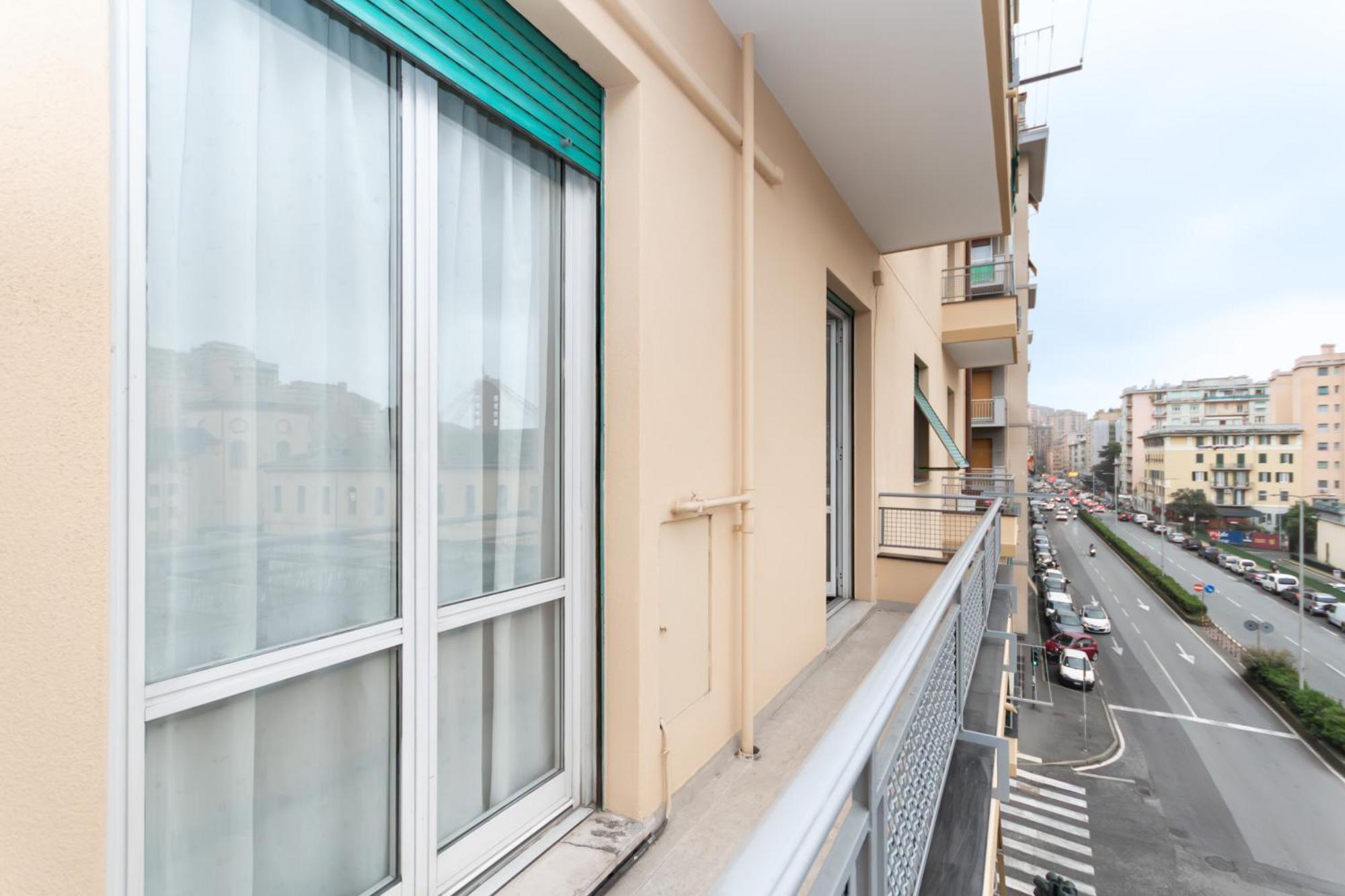 9Min Centro E Stazione Ferroviaria Apartment Genoa Exterior photo