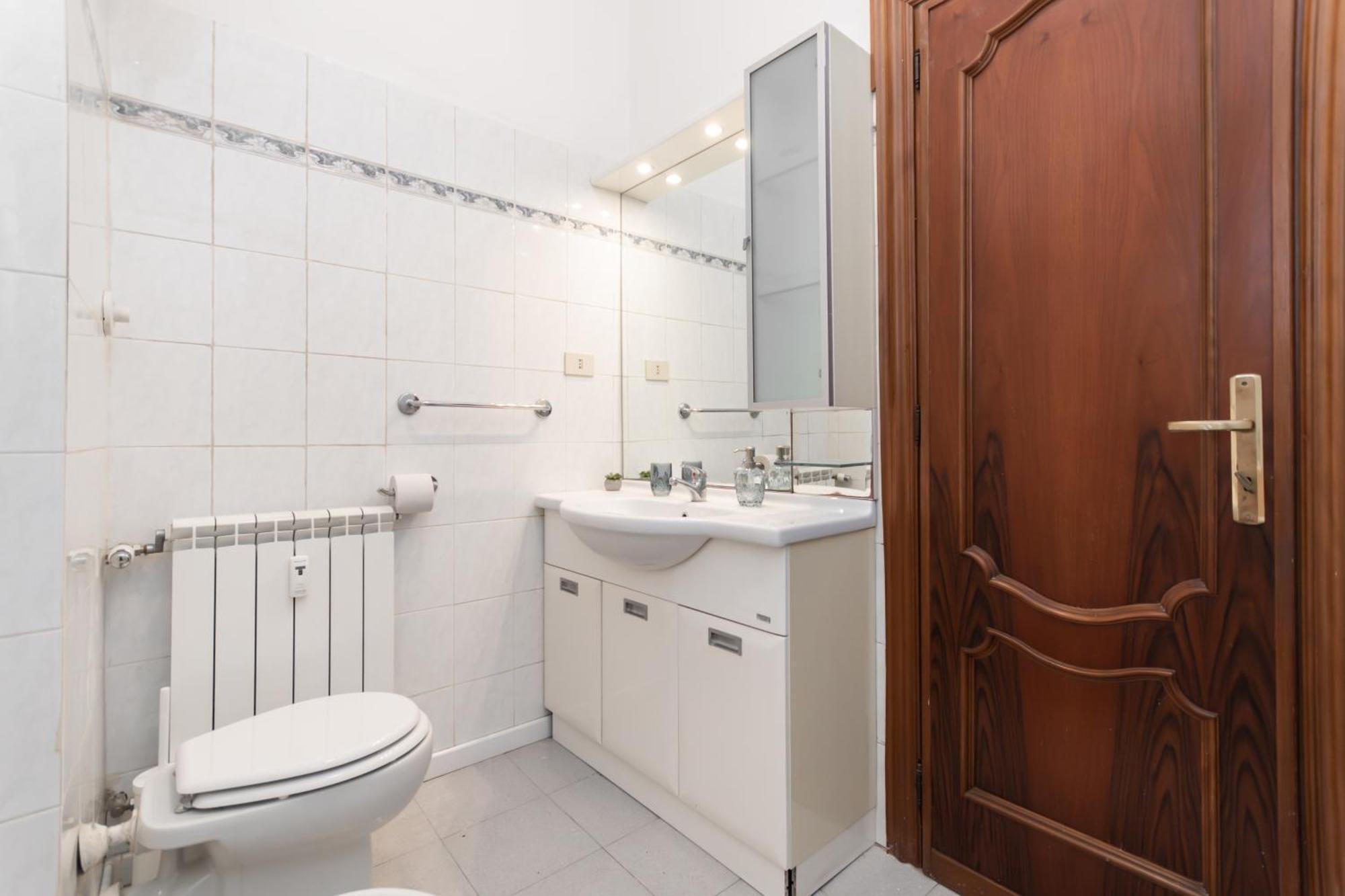 9Min Centro E Stazione Ferroviaria Apartment Genoa Exterior photo